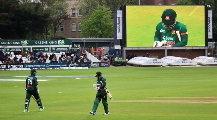 তিন উইকেট নেই বাংলাদেশের, শান্তর হাফ সেঞ্চুরি